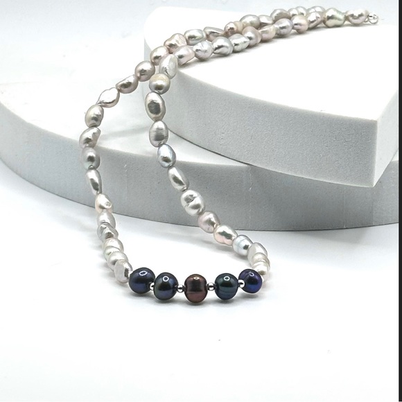 Genuine Natural Fashion Baroque Grey Nugget Necklace with Peacock Pearls - Picture 4 of 10